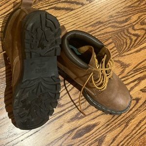 Women’s Roots boots.